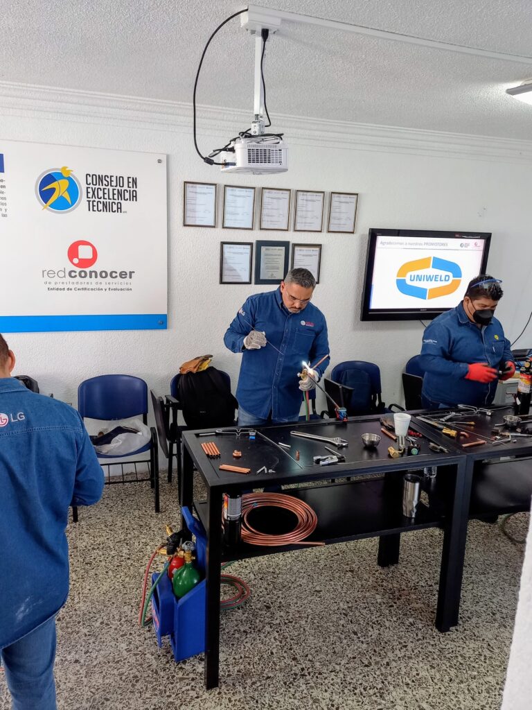 Profesionalización del sector HVACR en México